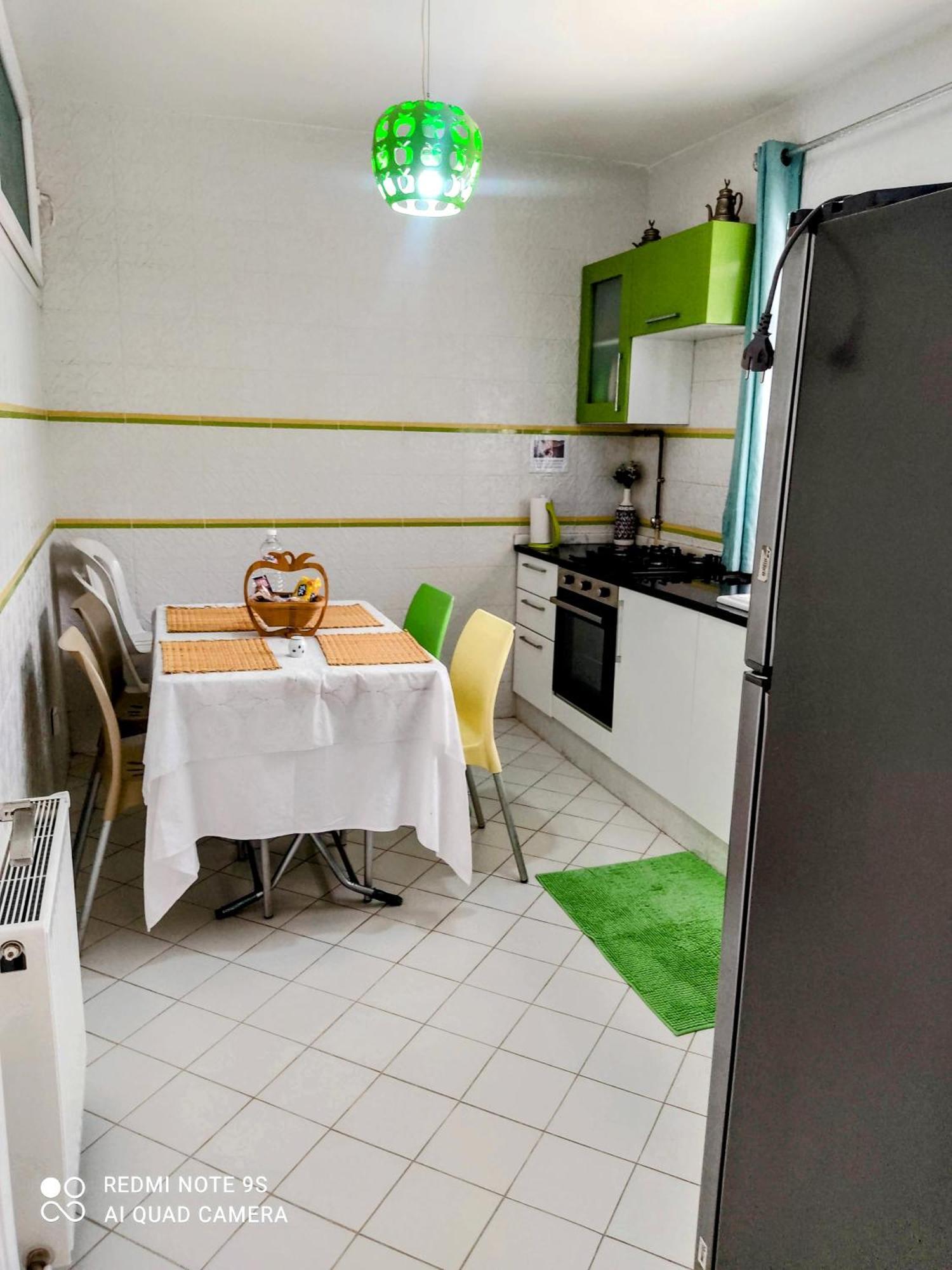 Etage De Villa Avec Jardin, Pres De L'Aireport Et Parking Prive Ariana Eksteriør bilde